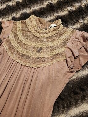 Costa Blanca Mauve Lace Yoke Blouse